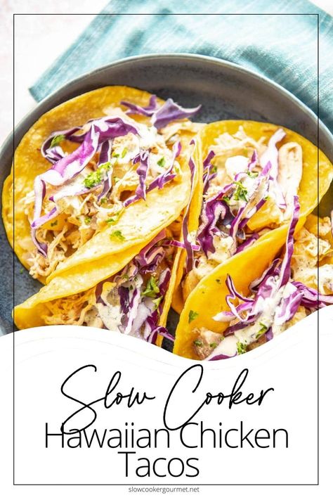 The thing I love about tacos is that you can eat them every day and never have the same kind! Need a new taco dish to spice up your dinner time? Try these Hawaiian Chicken Tacos that are quick and easy to prep in the slow cooker. Hawaiian Chicken Tacos, Healthy Slow Cooker Meals, Slow Cooker Hawaiian Chicken, Sweet And Savory Chicken, Slow Cooker Pork Tacos, Taco Dishes, Slow Cooker Korean Beef, Slow Cooker Chicken Tacos, Slow Cooker Bbq Chicken