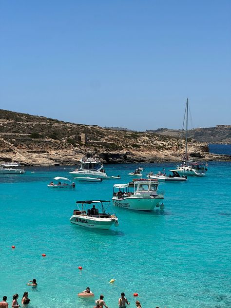 🌴 Dive into adventure with a private boat charter to Comino Island and Gozo! 🐠 Snorkel, swim, and explore with Outdoor Explorers Malta. 📞 +35699741674 #Malta #OutdoorExplorers Comino Island, Private Boat, Charter Boat, Blue Lagoon, Snorkeling, Malta, Diving, Swimming, Blue