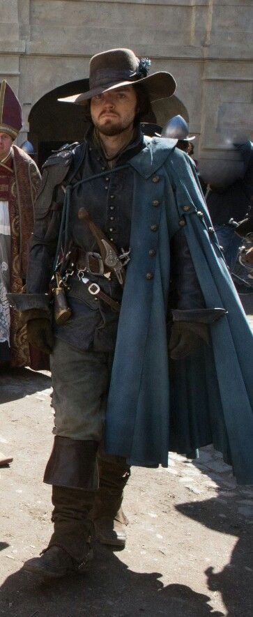 The Musketeers - Athos I love the Three Musketeers, and Athos is always my favorite character. I just wish they'd been a little truer to the original. Musketeer Costume, Bbc Musketeers, The Musketeers, Tom Burke, The Three Musketeers, Medieval Clothing, Fashion Footwear, Fantasy Costumes, Chocolate Mousse