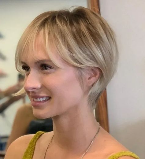 Charming Pixie Cut with Wispy Bangs Simple Hairstyles For Girls, One Length Hair, Short Choppy Haircuts, Longer Pixie Haircut, Choppy Haircuts, Girls Hairstyles Easy, Fine Straight Hair, Simple Hairstyles, Hairstyles For Girls