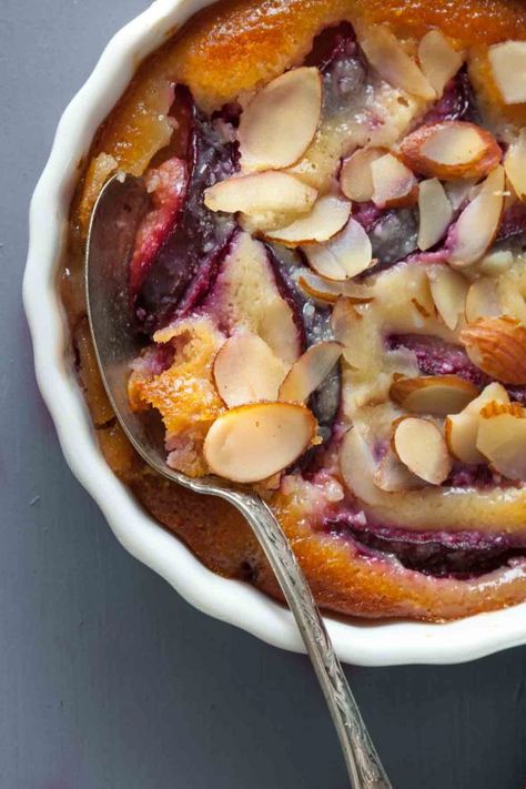 Plum Frangipane, Plum Recipes, Specific Carbohydrate Diet, Tray Bake, Baked Fruit, Paleo Treats, Gluten Free Grains, Paleo Dessert, Sweet Tarts