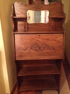 Love these secretaries Mismatched Living Room Furniture, Antique Secretary, Desk Bookshelf, Furniture Sketch, Living Room Furniture Arrangement, Tiger Oak, Antiques Furniture, Secretary Desk, Antique Desk