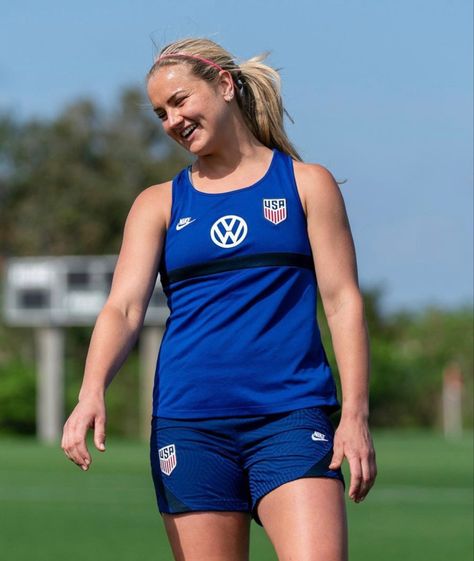 Lindsey Horan, USWNT training for 2021 SheBelieves Cup (Brad Smith / ISI photos) Lindsay Horan, Lindsey Horan, Women Appreciation, Womens Football, Womens Soccer, Soccer Team, Soccer Players, Magnolia, Athletic Tank Tops