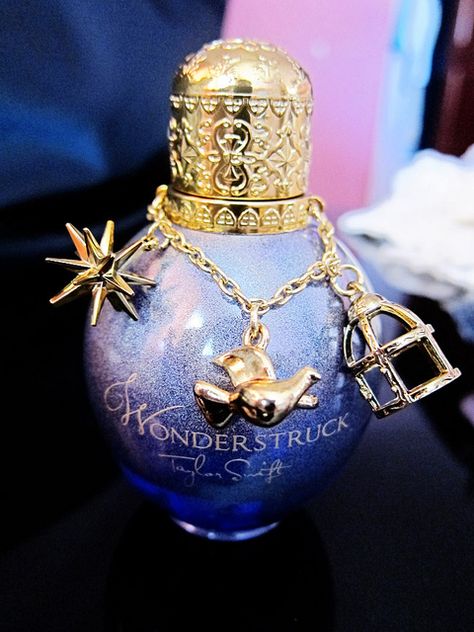 Wonderstruck Perfume, Taylor Swift Perfume, Fragrance Bottles, Lovely Perfume, Pretty Perfume Bottles, Magic Bottles, Beautiful Perfume Bottle, Beautiful Perfume, Perfume And Cologne