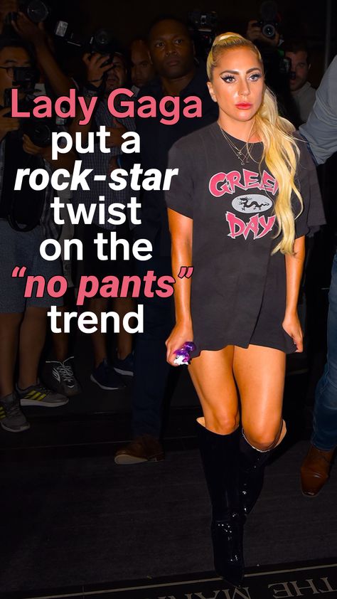 Lady Gaga put a rock-star twist on the 'no pants' trend for a night out in New York City No Pants Outfit, No Pants Trend, Lady Gaga Outfits, Pants Trend, Festival Outfit Inspiration, Celebrity News Gossip, All Black Looks, Pant Trends, Leather Outfit