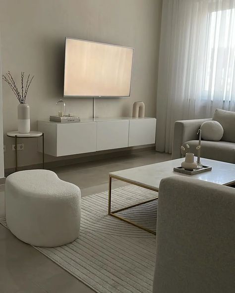 Living Room Decor Flat, Living Room Apartment Ideas Aesthetic, Living Room Esthetics Modern, Beige Coffee Table Decor, Apt Color Schemes, Neutral Minimalist Coffee Table, Modern Beige Living Room Interior Design, Living Table Design, Small Apartment Neutral Decor