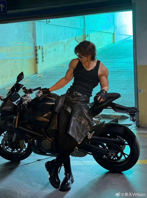 Pose With Motorcycle, Motorcyclist Aesthetic, Biker Aesthetic Outfits, Motor Photoshoot, Biker Pose, Moto Photoshoot, Motorcycle Poses, Bike Pose, Long Curly Hair Men