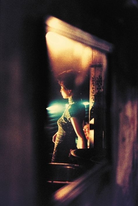 In the mood for love, dir. Wong Kar-Wai (2000) Wong Kar Wai, In The Mood For Love, Mood For Love, In The Mood, The Mood, For Love, Walking, Mirror