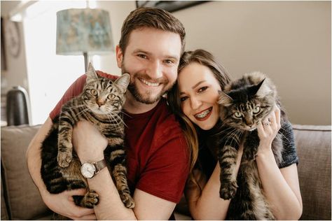 In home Corvallis Engagement Photos with cats · Katy Weaver Photography Christmas Cards With Cats Photo Ideas, Family Cat Photoshoot, Family Portrait With Cat, Christmas Photos With Cats, Engagement Photos With Cats, Family Photos With Cats, Cat Family Photos, Cat Family Photo, Cats Portraits