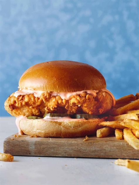 Popeyes Chicken Sandwich Recipe Spicy Chicken Sandwich Sauce, Chicken Sandwich Sauce, Popeyes Chicken Sandwich Recipe, Popeyes Chicken Sandwich, Sandwich Sauce, Juicy Fried Chicken, Spicy Chicken Sandwich, Chicken Sandwich Recipe, Spoon Fork Bacon