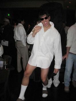 Tom Cruise from Risky Business Risky Business Costume Men, Tom Cruise Risky Business Costume, Risky Business Costume Women, Risky Business Halloween Costume, 80s Costume Diy, Risky Business Costume, 22 Bday, Zombie Halloween Costumes, Mens 80s