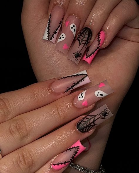 Spooky sets are toooo cuteeee☺️💕. #halloween #october #nail #nails #nailinspo #houstontx #houstonnailtech #houstonnails #houston #ghostnails #spooky #spookyseason #spookynails Spooky Sets, Nail Time, Halloween Nail Designs, Halloween Nail, Pink Halloween, Best Acrylic Nails, Nail Tech, Halloween Nails, Houston Tx