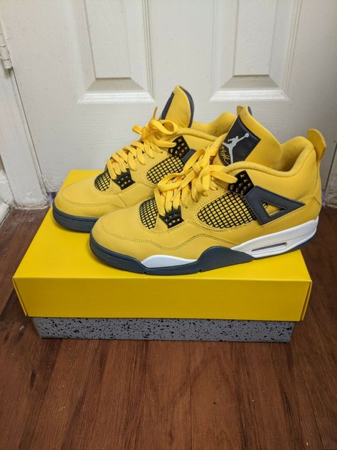 Size 11.5 - Jordan 4 Retro Lightning 2021 Get a price at https://copapair.com/size-11-5-jordan-4-retro-lightning-2021/ Lightning 4s, Jordan 4 Retro Lightning, 4s Outfit, Retro 4s, Pictures Of Lightning, Jordan 4 Retro, New Sneakers, Dream Shoes, Nike Huarache