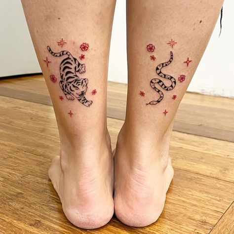 Flying Tattoo, Tiger Tattoo Design, Snake Tattoo Design, Petite Tattoos, Cute Snake, Gorgeous Tattoos, Year Of The Snake, Badass Tattoos, Year Of The Tiger