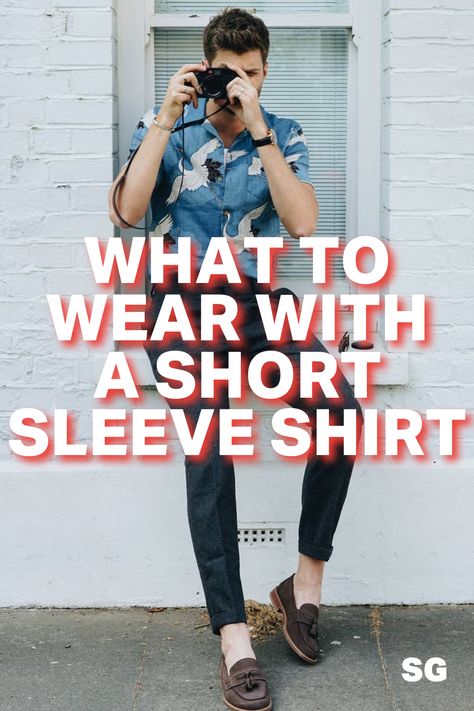 Unsure how to wear a short sleeve button up? Style Girlfriend has got you covered with short sleeve button up style inspiration. Click here for men’s outfit ideas with patterned short sleeve button ups, black short sleeve button ups, and white short sleeve button ups. Button Down Shirt Outfit Men Casual, Men’s Short Sleeve Button Up, Mens Short Sleeve Shirt Outfits, Short Sleeve Button Up Outfit, Short Sleeve Button Up Men, Button Shirt Outfit, Short Sleeve Shirt Outfit, Button Up Outfit, Button Down Outfit