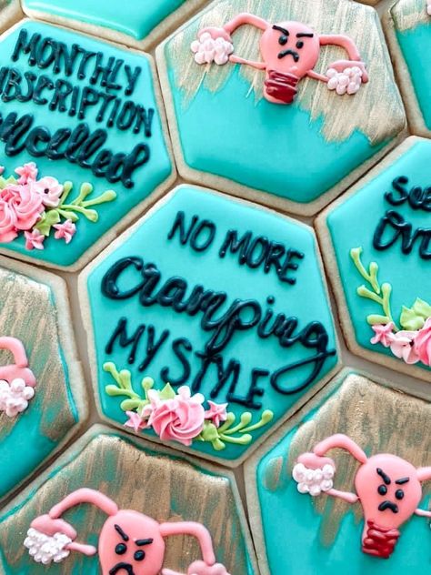 Hysterectomies Party, Uterus Cookies, Uterus Party, Specialty Cookies, Surgery Humor, Funny Cakes, Chocolate Buttercream Recipe, Baked Desserts, Ta Ta