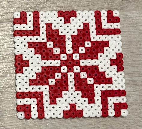 Perler Bead Christmas Coasters, Peeler Bead Christmas Patterns, Christmas Hama Beads Pattern, Perler Bead Christmas, Pixel Art Noel, Perler Bead Coasters, Hama Beads Coasters, Hama Beads Christmas, Christmas Perler Beads