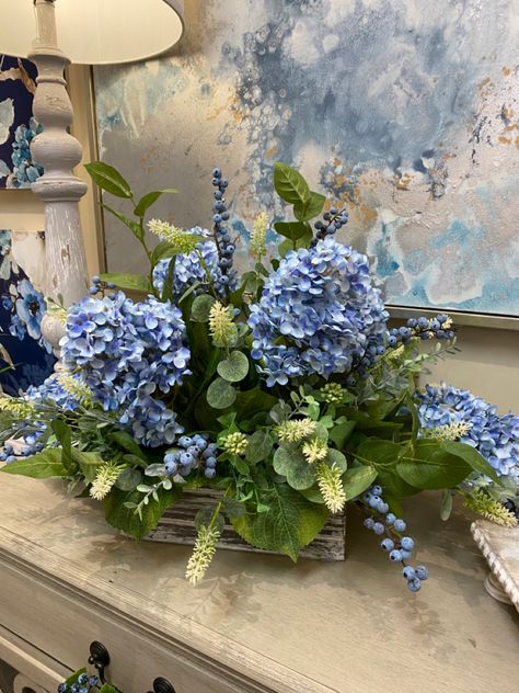 Spring Faux Floral Arrangements, Country Flower Arrangements, Tulip Arrangement, Grocery Store Flowers, Blue Flower Arrangements, Fresh Flower Arrangement, Hydrangea Flower Arrangements, Arreglos Ikebana, Fake Flower Arrangements