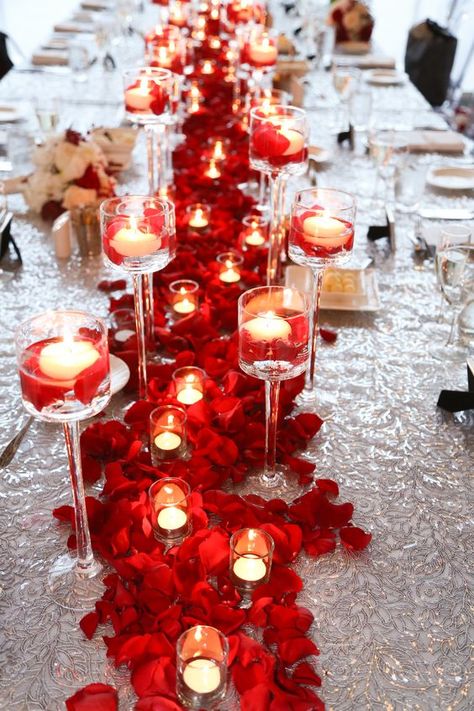 Red White Centerpieces Wedding, Red Table Centerpieces Wedding, Red Rose Centerpieces Wedding Diy, Cocktail Party Centerpiece Ideas, Red Roses Candles, Red Roses And Diamonds, Red Roses Aesthetic Wedding, Red Rose Wedding Head Table, Red Wedding Venue Decorations