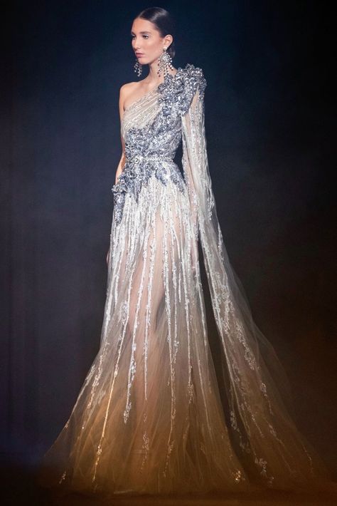 Spread Love and Kindness 🙏 on Twitter: "Elie Saab Couture Spring 2021 Dresses will make you Happy 😍😍😍… " Fashion Advisor, Haute Couture Looks, Elie Saab Couture, Elie Saab Spring, Couture Looks, فستان سهرة, Tulle Gown, Haute Couture Fashion, Couture Gowns