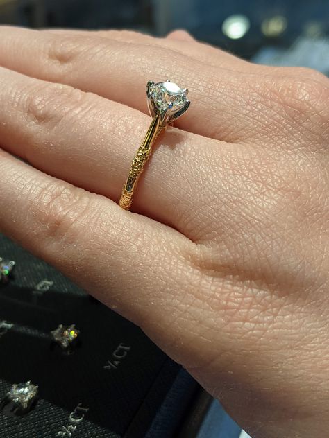 A bit simple for me on the side, but I like the height of the cathedral setting Cathedral Ring Setting, Cathedral Engagement Ring, Cathedral Ring, Cathedral Engagement Rings, Cathedral Setting, Ring Inspo, The Cathedral, Deco Ring, Art Deco Ring