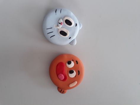 Gumball biscuit Air Clay, World Of Gumball, Cute Clay, The Amazing World Of Gumball, Clay Design, Fun Diy Crafts, Clay Ideas, Clay Ceramics, Polymer Clay Crafts