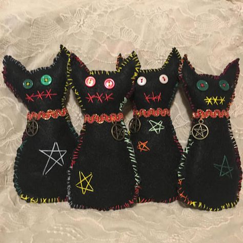 Cute Sewing Projects, Plushie Patterns, Voodoo Doll, Sewing Stuffed Animals, Monster Dolls, Bay Leaf, Voodoo Dolls, For Good Luck, Creepy Dolls