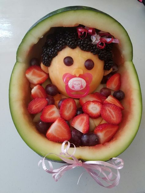 Baby Shower fruit basket Fruit Baby Shower Ideas, Baby Shower Fruit Ideas, Fruit Baby Carriage, Babyque Shower, Baby Shower Fruit Tray, Watermelon Baby Carriage, Fruit Tables, Baby Shower Appetizers, Baby Shower Finger Foods