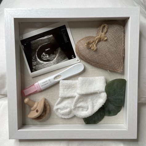 Ultrasound Shadow Box Ideas, Shadow Box Gender Reveal, Ultrasound Frame Ideas, Pregnancy Box Announcement, Baby Box Ideas, Baby Announcement Box Ideas, Pregnancy Announcement Box Ideas, Baby Shadow Box Ideas, Pregnancy Announcement Ideas For Family