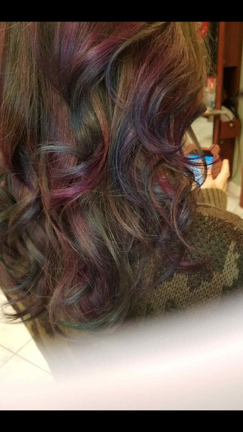 Different Hair Dye Styles Curly Hair, Subtle Hair Color Fun For Brunettes, Color Hair On Brown Skin Women, Rainbow Highlights Hair Brown, Color Hair Ideas For Brunettes, Colored Highlights In Brown Hair, Oil Spill Hair, Oil Slick Hair, Rainbow Highlights