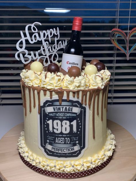 Birthday Cake With Wine Bottle, Wine Cake Ideas Birthday, Birthday Cake Wine, Wine Bottle Cake, Buttercream Birthday Cake, Wine Cake, Bottle Cake, Birthday Plans, Chocolate Drip Cake