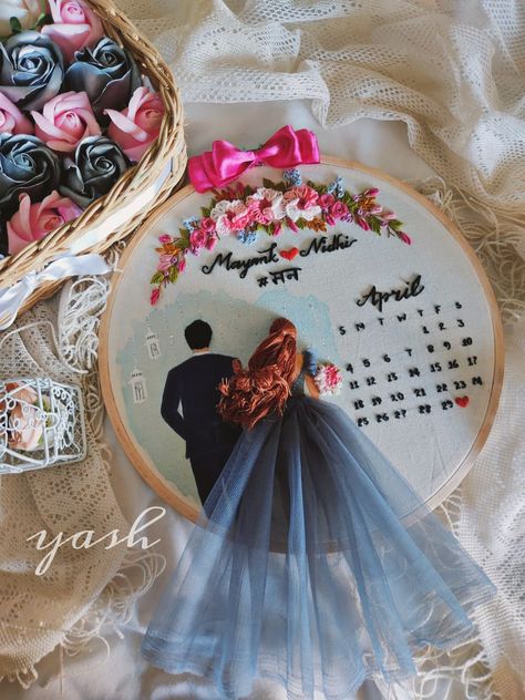 Wedding Hoop Embroidery, Anniversary Embroidery, Diy Embroidery Thread, Hoop Embroidery Designs, Wedding Embroidery Hoop, Wedding Calendar, Embroidery Hoop Art Diy, Wedding Hoop, Hand Embroidery Patterns Free