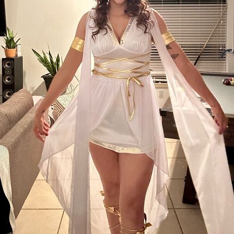 VENUS Costume Greek Goddess Venus Costume, Leaf Headpiece, Greek Goddess, Gold Leaf, Arm Band, Headpiece, Outfit Inspo, Plus Fashion, Fashion Trends