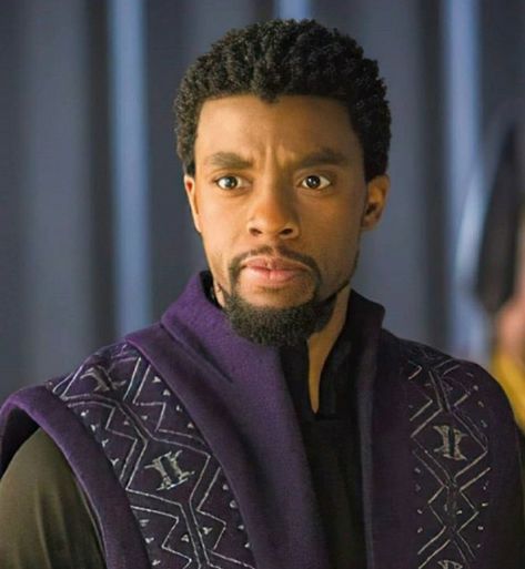 King Tchalla, Marvel Visuals, Black Panther Superhero, Black Panther Chadwick Boseman, Mohawk Hairstyles Men, T Challa, Black Panther Art, Wakanda Forever, Black Actors