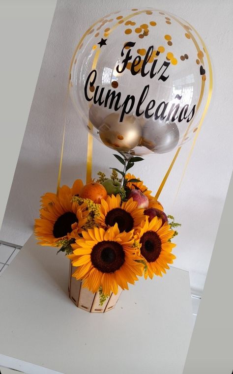 Sunflower Pictures, Happy Birthday Celebration, Sunflower Gifts, Sunflower Bouquets, Balloon Gift, Balloon Bouquet, Birthday Celebration, Flower Decorations, Flowers Bouquet