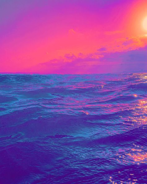 Nathan Head on Instagram: “ONCE A DAY” Vaporwave Beach, Sunset Colours, Fav Products, Sea Aesthetic, Vaporwave Wallpaper, Tropical Sea, Esoteric Art, Abstract Pictures, Rainbow Aesthetic