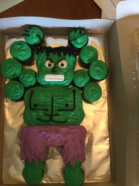 Hulk Pull Apart Cupcake Cake, Hulk Cupcakes Ideas, Hulk Cake, Easy Hulk Cake, Hulk Cake Ideas Easy, Hulk Sheet Cake, Hulk Buttercream Cake, Hulk Cupcakes, Hulk Birthday Cakes