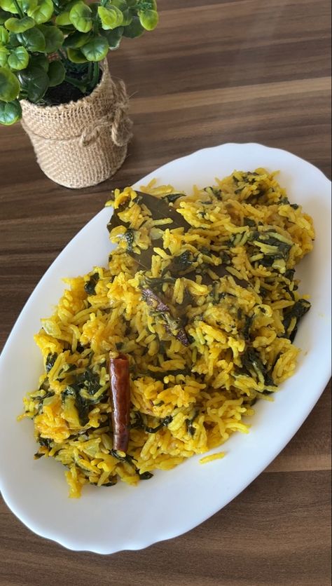 @vegshortrecipes_ Palak Rice, Lunch Box Recipe, Short Recipes, Recipe Lunch, Pulao Recipe, One Pot Meal, Lunch Box Recipes, One Pot Meals, Recipe Box