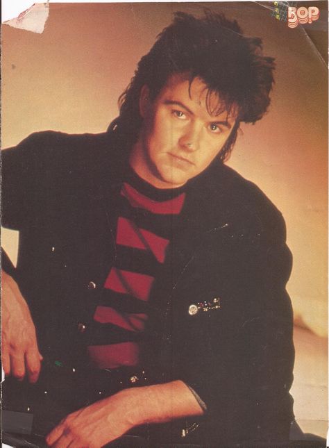 Paul Young Paul Young 80s, 80’s Rock, Friends Quiz, 80s Posters, Picture Quiz, 80s Rocker, 1980s Music, Paul Young, Friend Quiz