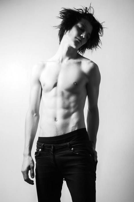 Nariman Malanov, Ash Stymest, Marlon Teixeira, Action Pose Reference, Male Pose Reference, Celebrity Guys, Figure Reference, Anatomy Poses, Human Reference