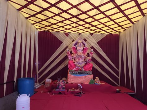 Ganesh Decoration Ideas Outdoor, Ganesh Chaturthi Pandal Decoration, Ganesha Stage Decoration, Ganesh Stage Decoration Ideas, Vinayaka Chaviti Decor, Ganpati Mandap Decoration Outdoor, Ganapathi Mandapam Decoration, Ganpati Decoration With Net Cloth, Ganesh Mandapam Cloth Decoration