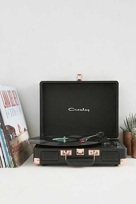 Clothes Shop Interior, Black Gold Bedroom, Crosley Cruiser, Retro Record Player, Vinyl Aesthetic, Vinyl Player, Vinyl Record Player, Vinyl Collection, Black Gold Jewelry