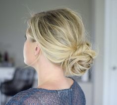 The Small Things Blog, Holiday Party Hair, Beach Waves Hair Tutorial, Small Things Blog, Hair Styles Easy, Lazy Hairstyles, Beach Wave Hair, Easy Bun Hairstyles, Hair Bun Tutorial