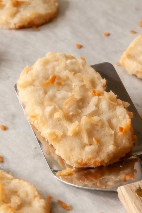 Coconut Icebox Cookies to the Rescue for "Sweet" Emergencies Slice And Bake Shortbread, Coconut Shortbread Cookies, Iced Shortbread Cookies, Cookie Delight, Coconut Shortbread, Shortbread Cookies Christmas, Icebox Cookies, Cake Mug, Coconut Desserts