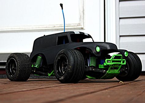 Custom Rat Rod Mack Truck | ... illcrewtk's Album: Custom Street Rod/Monster Truck/Rat Rod - Picture Custom Rat Rods, Custom Wheels Trucks, Custom Truck Parts, Rat Rod Truck, Custom Lifted Trucks, Rc Monster Truck, Rc Cars And Trucks, Custom Cars Paint, Rat Rods Truck