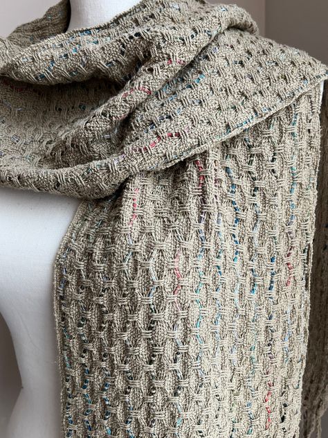 Rigid Heddle Weaving Pattern: Waves Deflected Warp Scarf – OTTERWOVEN Hand Loomed Scarf, Weaving Clothes, Rigid Heddle Weaving Projects, Weaving Patterns Loom, Rigid Heddle Weaving Patterns, Weaving Scarfs, Rigid Heddle Loom, Patterned Scarf, Bow Scarf