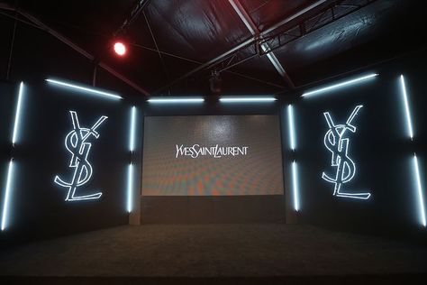 Event Photo Wall, Corporate Events Decoration, Corporate Event Design, Event Stage, Event Backdrop, Event Exhibition, Lakme Fashion Week, Graphic Design Layouts, Event Photos