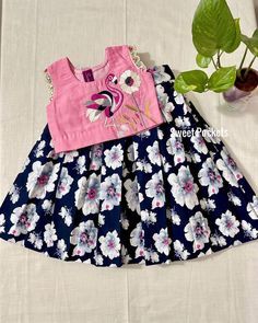 Cotton Frocks For Kids, Mom Daughter Outfits, Kids Party Wear Dresses, Kids Dress Collection, Kids Blouse Designs, Kids Lehenga, Kids Frocks Design, Kids Dress Wear