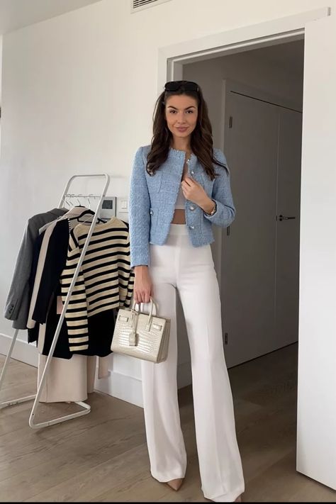 Outfit Formal Mujer, Dress Pants Outfits, Tweed Outfit, Elegant Outfit Classy, Professional Outfits Women, Pants Outfits, Elegante Casual, Classy Work Outfits, Stylish Work Outfits