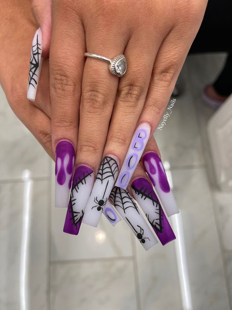 Nayelly_Nails on Twitter: "👻🕸🕷… " Gucci Nails, Horror Nails, Holloween Nails, Halloween Acrylic Nails, Punk Nails, Hippie Nails, Drip Nails, Goth Nails, Cute Acrylic Nail Designs